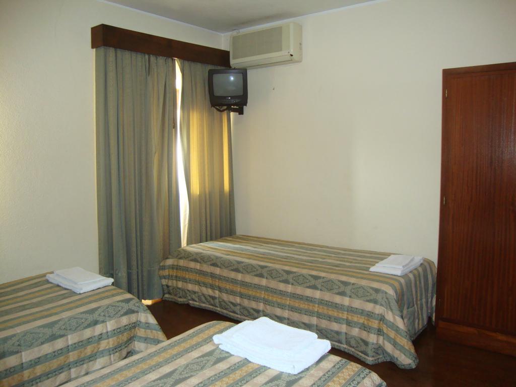 Casa De Retiros N. S. Perpetuo Socorro Hotell Guimarães Rom bilde