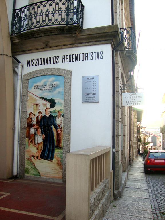 Casa De Retiros N. S. Perpetuo Socorro Hotell Guimarães Eksteriør bilde